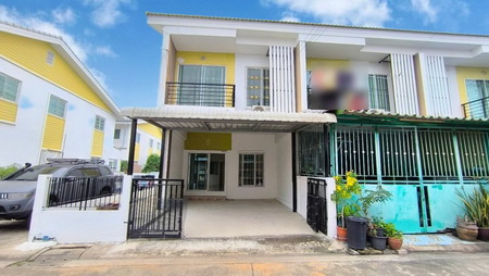 รหัสทรัพย์สิน : L#25915  (L082087)วิเศษสุขนคร เฟส 5  ทาวน์เฮ้าส์ 2 ชั้น แปลงมุม 28 ตารางวา  สภาพสวย ใกล้ถนนพระราม 2    ด่วน !   บ้านสวย ขายถูก คุ้มค่าผู้ซื้อ รีบเป็นเจ้าของด่วน !  ทาวน์เฮ้าส์ 2 ชั้น เนื้อที่ 28 ตารางวา  แปลงมุม  วิเศษสุขนคร เฟส 5 ซอย 10     พื้นที่ใช้สอย 121 ตารางเมตร   ตกแต่งสวย สภาพดี สะอาด น่าอยู่  ประกอบด้วย  :  3 ห้อนนอน  2 ห้องน้ำ   1 โถง  ต่อเติมครัวหลังบ้านอย่างดี  พื้นบ้าน ชั้นล่