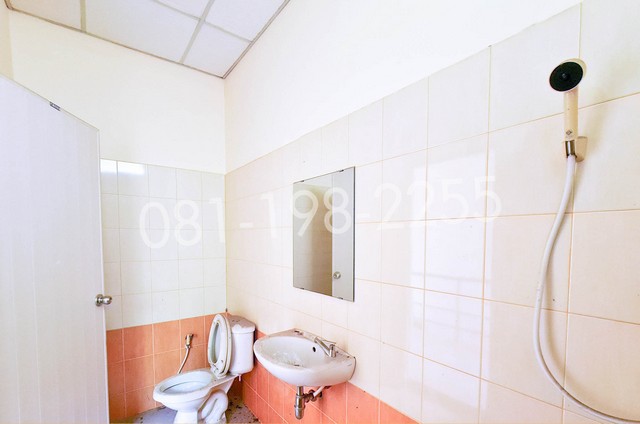 ขายอาคารพาณิชย์ 1 คูหา 2 ชั้น ใจกลางเมืองสระบุรี  ขนาด 20 ตร.ว. อ.เมือง จ.สระบุรี