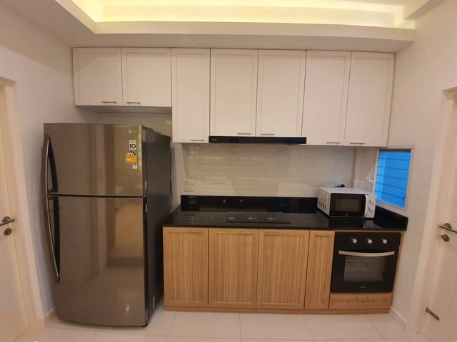 บ้านให้เช่า หมู่บ้านอินดี้ 2 เฟอร์นิเจอร์ครบ ถนนเมนหน้าบ้าน 16 เมตร  และวิวสวน