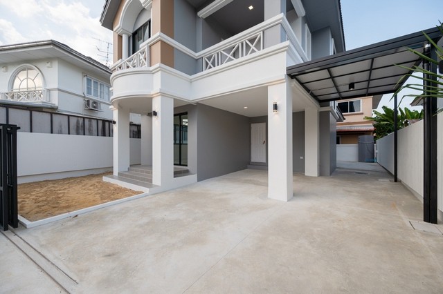 ชัยพฤกษ์ บางบัวทอง รีโนเวทใหม่  โครงการติดถนนบางกรวย   ใกล้รถไฟฟ้า