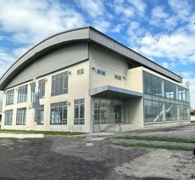 #ขายและให้เช่าโรงงานระยอง0989955449​#ขายและให้เช่าที่ดินพร้อมสิ่งปลูกสร้างอมตะซิตี้ปลวกแดงระยอง✴️บนพื้น​  24ไร่????ตั้งอยู่ในนิคมอุตสาหกรรมอมตะซิตี้????ผังสีม่วงเข้ม✴️สามารถขอใบ รง.4ได้,????ปลวกแดง จังหวัดระยอง _____________________________????​รายละเอียด-พื้นที่อาคารทั้งหมด  15.568.79 ตร.ม. รวมประมาณ  24 ไร่ - พื้นที่โรงงานและสำนักงาน 13,450ตรม.- พื้นที่อาคารโรงอาหาร 1,517ตรม.- พื้นที่อาคารเก็บขยะ 600ตรม.- 