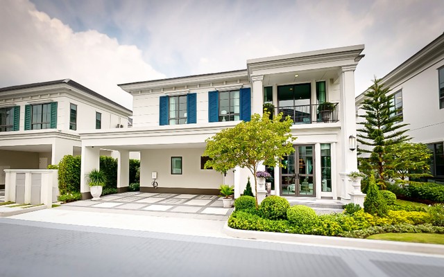 ให้เช่า บ้านเดี่ยว เศรษฐสิริ บางนา กม.10 ( Setthasiri Bangna KM.10 )ขนาด 52 ตร.ว. บ้านใหม่ ใกล้คลับเฮ้าส์  ตกแต่งครบที่ตั้ง: ถนนหนามแดง ตำบลบางแก้ว อำเภอบางพลี จังหวัดสมุทรปราการรายละเอียด- บ้านเดี่ยว 2 ชั้น- เนื้อที่ 59.30  ตร.ว. พื้นที่ใช้สอย 247 ตร.ม.- 4 ห้องนอน 4 ห้องน้ำ- บ้านมือ 1 - ตกแต่งสวย เฟอร์นิเจอร์ครบจุดเด่น- บ้านมือ 1 สภาพใหม่- ทำเลมีศักยภาพ- ใกล้ เมกา บางนา- ระบบรักษาความปลอดภัยครบครัน