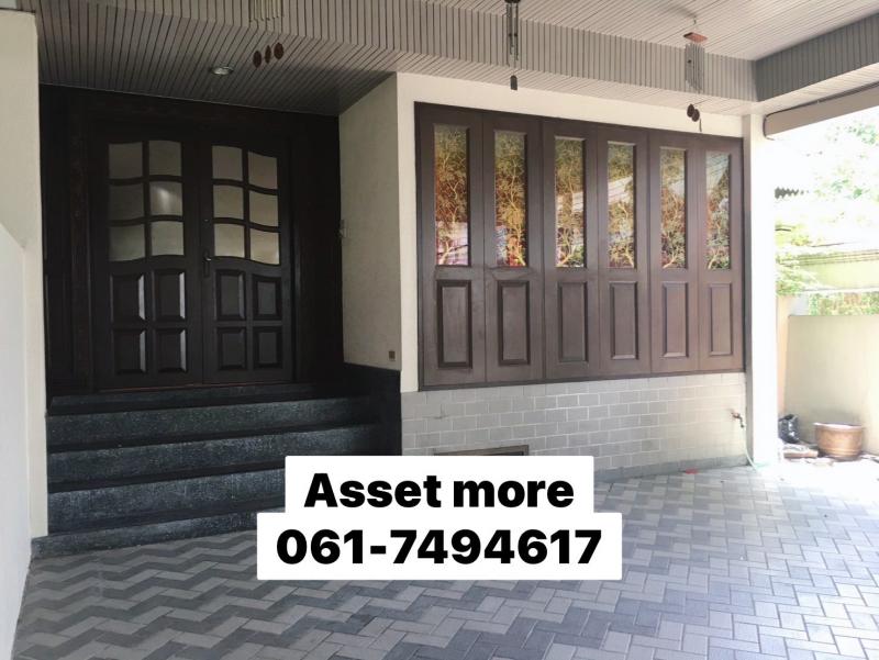 ให้เช่าทาวเฮ้าส์ 4 ชั้น  ขนาด 40 ตรว พื้นที่ใช้สอย 350 ตรม  เดินทางสะดวกสบาย ทำเลสุขุมวิท50 แขวงพระโขนง   เขตคลองเตย  กทมราคาเช่า 60,000 บาทรหัสทรัพย์  67-AMJ- TH008รายละเอียดให้เช่าทาวน์เฮ้าส์ 4 ชั้น แบบ 3 ห้องนอน 5 ห้องน้ำ  1 ห้องครัว   จอดรถได้ 2 คัน  บ้านเปล่ามีเครื่องปรับอากาศให้  พักอาศัย   ทำเลดี ใกล้บีทีเอสอ่อนนุช  และใกล้ทางด่วนสุขุมวิท 50  บ้านร่มรื่นเงียบสงบ ราคาเช่า 60,000 บาทสอบถ