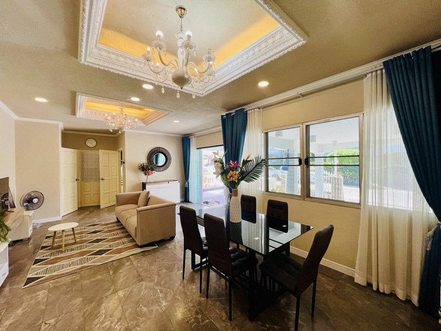 ขายบ้าน ฝันทิพย์ วิลเลจ (ซ.เขาน้อย) เมืองพัทยา บางละมุง  ชลบุรี