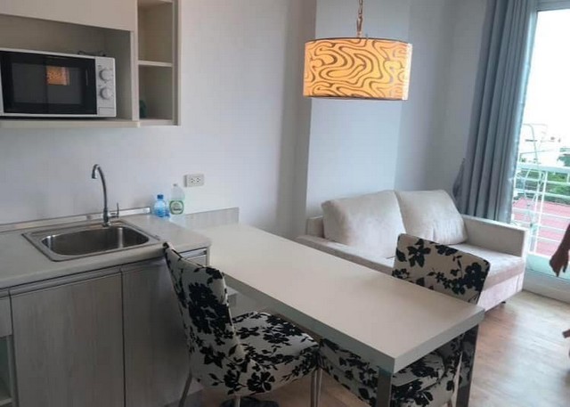 นีโอซีวิว คอนโด จอมเทียน   1 ห้องนอน  1 ห้องน้ำ   35 ตรม.        ชั้น 7