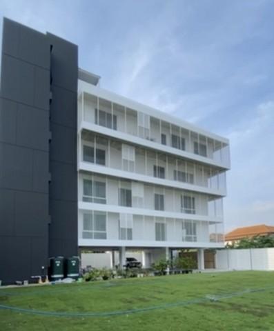 ขายสำนักงานสร้างใหม่6ชั้น 1500 ตร.ม.พร้อมลิฟท์ย่านงามวงศ์วานหลักสี่ประชาชื่นซอยชินเขตใกล้การไฟฟ้าสนง.ใหญ่ใกล้นอร์ธปาร์ค,ใกล้มหาวิทยาลัยธุรกิจบัณฑิตย์ราคาเช่า 330,000 บาท / เดือน (ประกัน 3 เดือน ล่วงหน้า 1 เดือน สัญญาขั้นต่ำ 3 ปี ) (ปล่อยเช่า 100 ตารางวา)ราคาขาย 60,000,000 บาท ( ค่าใช้จ่ายวันโอนฝ่ายละครึ่ง)ที่ตั้ง ถนนงามวงศ์วาน ซอยงามวงศ์วาน 43 แขวง ทุ่งสองห้อง เขต หลักสี่ กรุงเท�