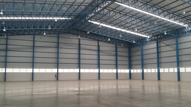 P172 ให้เช่า โกดัง คลังสินค้า ถนนเลียบคลองส่งน้ำ บางนาตราด กม 19 บางโฉลง บางพลี สมุทรปราการ  ใกล้ทางด่วน และสนามบินสุวรรณภูมิ