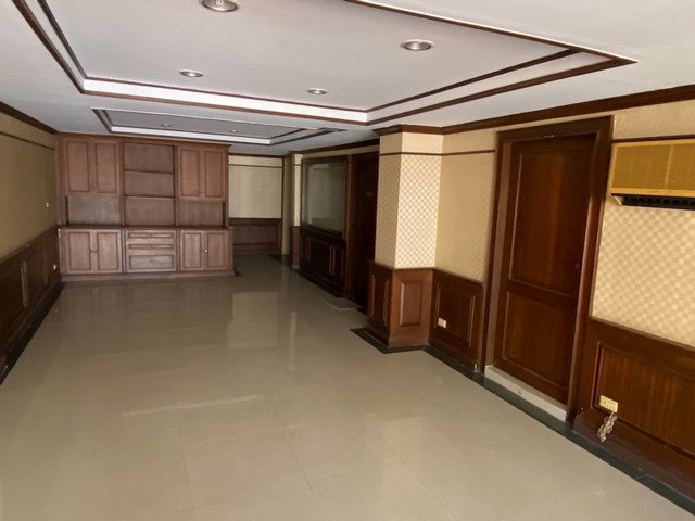 [OW6808]ให้เช่า 25k บ้านทาวน์เฮาส์ คอลเลจทาวน์ รามคำแหง24 แยก34 หัวหมาก เขตบางกะปิ ใกล้ เอแบค หัวหมาก  มีพื้นที่โกดัง (ไฟ 3 เฟส)