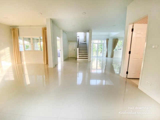 ขายบ้านหรูหลังใหญ่ 2 ชั้น 138 วา อารียา สรงประภา-ดอนเมือง ใกล้สนามบินดอนเมืองและ BTS สีแดง พร้อมอยู่ใหม่มาก  ปทุมธานี