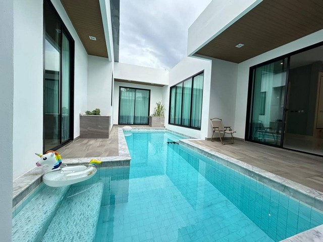 บ้านเดี่ยวพร้อมสระว่ายน้ำส่วนตัว  3ห้องนอน 4 ห้องน้ำ  บ้านสภาพดีใหม่ สะอาด