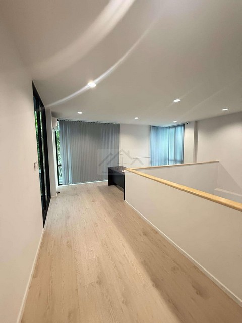 ให้เช่าโฮมออฟฟิศ 3 ชั้น 220 ตรม. นิว คอนเน็กซ์ Nue connex ดอนเมือง ถนนวิภาวดีรังสิต ใกล้สนามบินดอนเมือง