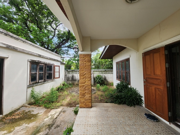 ขายบ้านเดี่ยว ขนาด 93 ตรว. 5 ห้องนอน 4 ห้องน้ำ ซ.ประชาชื่น-ปาดเกร็ด 2 ติดแกรนด์คาแนล ทิศตะวันออก