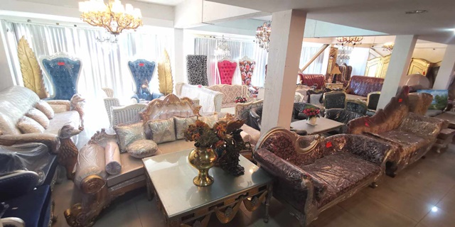 ติด MRT รัชดา ลาดพร้าว อาคารพาณิชย์ 4 ชั้น ย่านรัชดา​-ลาดพร้าว 2,000​ ตร.ม.164 ตร.ว.หลังมุม ติดถนนลาดพร้าว ตลาดโชคชัย 4 1.9 กม. โชว์​รูม,