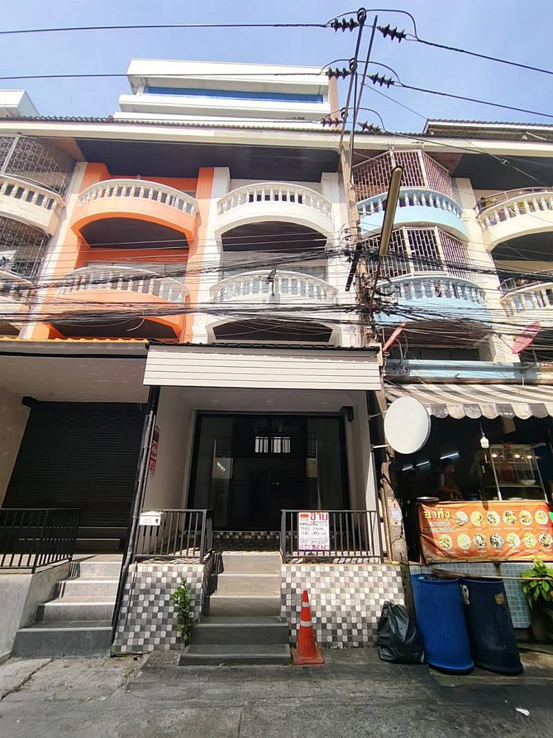 ขาย อาคารพานิชย์ 3.5 ชั้น ซอย ร่มเกล้า 2 รามคำแหง ขาย อาคารพานิชย์ 3.5 ชั้น ซอย ร่มเกล้า 2 รามคำแหง