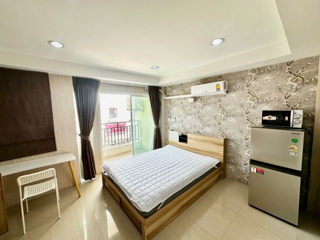 ห้องพักหอรวม (ว่าง8ห้อง)ตึกแถว 5ชั้น เฟอร์และเครื่องใช้ไฟฟ้าใหม่ทั้งหมด