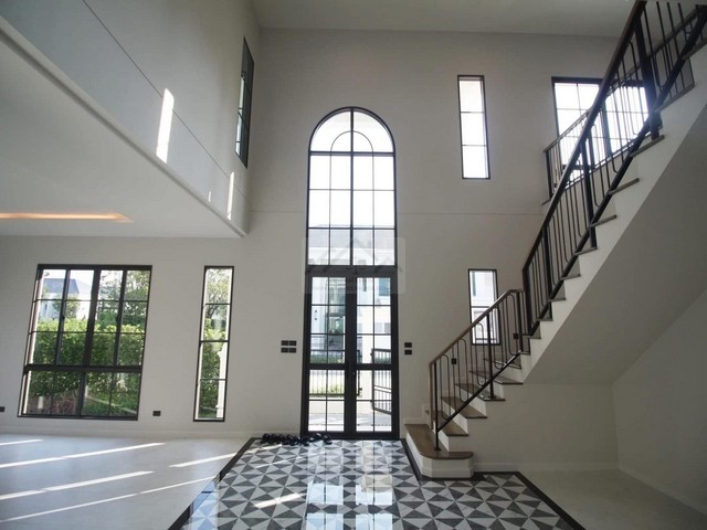 ขายบ้านเดี่ยว 2 ชั้น ไซส์ใหญ่สุด 377 ตรม. 5 ห้องนอน โครงการเศรษฐสิริ บางนา กม.10 Setthasiri Bangna KM.10 ใกล้ Mega Bangna