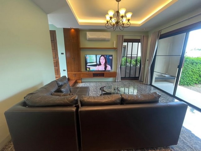 พูลวิลล่า 2 ชั้น บ้านสวย หลังใหญ่ ในโครงการ สันทราย