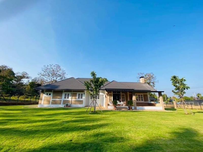 โซนแม่ริม ขายเพียง 14.5 ล้าน 851 ตรว. #บ้านเดี่ยวหลังใหม่ #สไตล์อังกฤษแบบชนบท พร้อมเฟอร์นิเจอร์สุดหรู ดูอบอุ่น เย็นสบาย เงียบสงบ หลังใหญ่