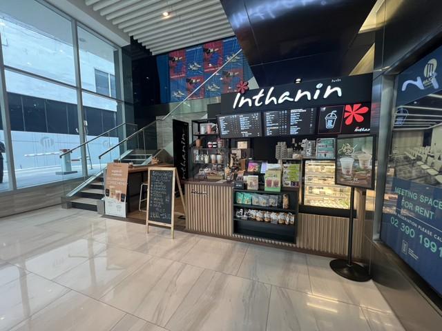 ให้เช่าพื้นที่ร้านค้า รีเทล ชั้น 1 อาคารเมเจอร์ทาวเวอร์ ทองหล่อ พื้นที่ 20 ตรม. ทำเลดีมาก (ฟรีค่าเช่าเดือนแรก)ราคาเช่า 25,000 บาท/เดือน (ฟรีค่าเช่าเดือนแรก)ที่ตั้ง ถนนสุขุมวิท ซอยสุขุมวิท 55 (ทองหล่อ 10) แขวงคลองตันเหนือ เขตวัฒนา กรุงเทพฯ 10110ติดต่อ : คุณภัสพงณ์ 0634098164Line : deedaa23พื้นที่ใช้สอย 20 ตารางเมตร ชั้น 1 ทำเลดี ทราฟฟิคเยอะ เหลือพื้นที่สุดท้ายสถานที่ใกล้เคียง- รถไฟฟ้า BTS ทองหล