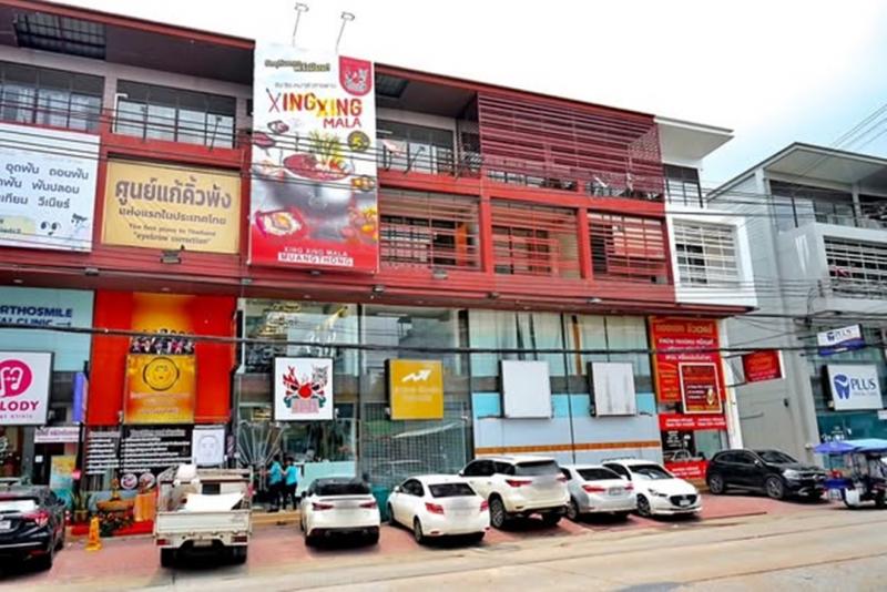 สอบถามรายละเอียดเพิ่มเติมโทร 090-944-9295เซ้งด่วน ร้านสุกี้สายพาน  #ซอยแจ้งวัฒนะ #ปากเกร็ด  (ซอย มสธ.) #ทำเลเมืองทอง ใกล้เคียงมีมหาลัย สำนักงาน คอนโด- ใกล้สถานที่จัดงานเมืองทอง สนามฟุตบอล- ตกแต่งสไตล์ลักซูรี่  เปิดธุรกิจอื่นๆ นอกเหนือจากร้านอาหารได้นะคะ คุ้มสุดๆค่ะ- ตึก 4 ชั้น มีที่พักพนักงานด้านบนค่ะ- ถนนเป็นทางผ่านระหว่างถนนแจ้งวัฒนะ และ ติวานนท์ เซ้งเพี