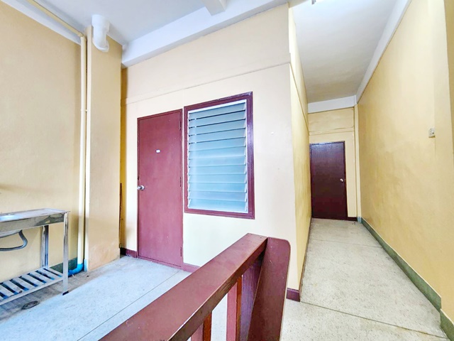 นทร์18 BTS เซนต์หลุยส์ 1.5 กม. ให้เช่าตึกแถว 3 ชั้น กว้าง จั 4นอน 3น้ำ สุรศักดิ์  สาทร11 อยู่อาศัย