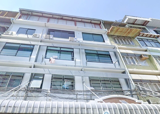 พันธุ์ทิพย์ พลาซ่า 1 กม.BTSพญาไท 600ม.อาคารพาณิชย์  4 ชั้น 3นอน 16ตร.ว.300ตร.ม.จัดเต็มเฟอร์ เครื่องใช้ไฟฟ้า ทำเลดี ย่านธุรกิจ ตลาดโบ๊เบ๊ 