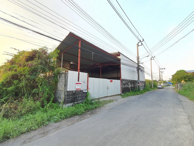 ขายที่ดินพร้อมโกดัง 101 ตารางวา ซอยเทียนทะเล 20 แยก 12-2-1 ห่างจากเซ็นทรัลพระราม 2 เดินทาง 10 นาที  เดินทางออกสู่ถนนพระราม 2 พอเพียง 5 นาทีโกดัง พื้นหนา 20 เซนติเมตร สามารถวางเครื่องจักรหนักได้สนใจติดต่อ  :  084-992-4497LINE ID :   0849924497E-MAIL : cujumpoon@gmail.com Http://line.me/ti/p/~jumpoon2520วิเคราะห์ทรัพย์-ขาย หรือ ปล่อยเช่าอสังหาฯ แปรรูปที่ดินเป็นโครงการจัดสรรโดยผู้เชี่ยวชาญมืออาชีพ The TRUSTWORTHY PROPERTY#Realestate #Housingestate #Investor #Developer #Descriptionofproject 