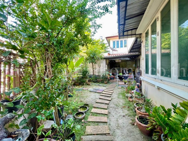 ทาวน์โฮม หมู่บ้าน เอดรีม ราชพฤกษ์ - ตลิ่งชัน หลังริม