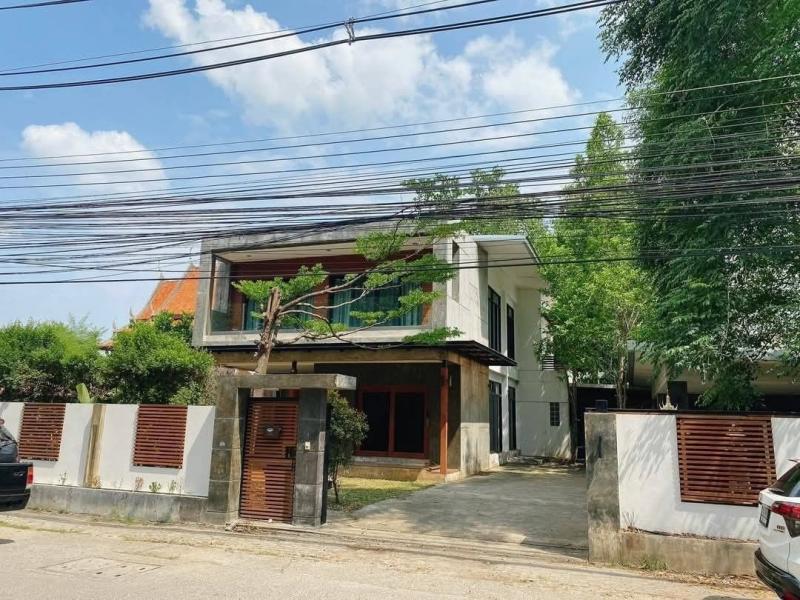 โซนช้างเผือก ให้เช่าเพียง 45,000 บาท 125 ตรว. 5 นอน 3 น้ำ #บ้านเปล่า #ไม่มีเฟอร์นิเจอร์ #เหมาะทำเป็นโฮมออฟฟิศ ทำเลดี ใจกลางเมือง