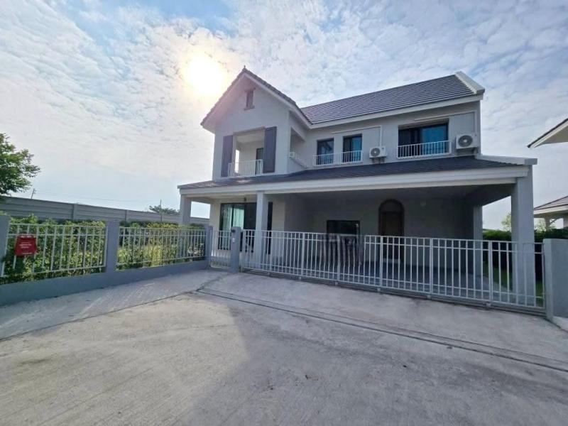 ให้เช่าบ้านหลังใหญ่ 38,000 บาท/เดือน 84 ตรว. 4 นอน 3 น้ำ #โซนหางดง บ้าน 2 ชั้น #ใกล้นานาชาติเกรซ สนามหญ้ากว้างมาก ทำเลศักยภาพ น้ำไม่ท่วม 