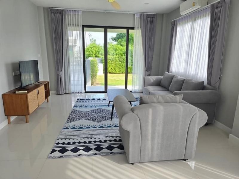 ให้เช่าบ้านหลังใหญ่ 38,000 บาท/เดือน 84 ตรว. 4 นอน 3 น้ำ #โซนหางดง บ้าน 2 ชั้น #ใกล้นานาชาติเกรซ สนามหญ้ากว้างมาก ทำเลศักยภาพ น้ำไม่ท่วม