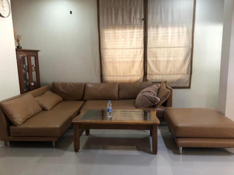 ให้เช่า ทาวน์โฮม3 ชั้น อ่อนนุช17เนื้อที่28ตรว 155ตรม. 2นอน 3น้ำ 1 ห้องรับแขก 1ห้องเก็บเสิ้อผ้า 1 ถนนอ่อนนุช