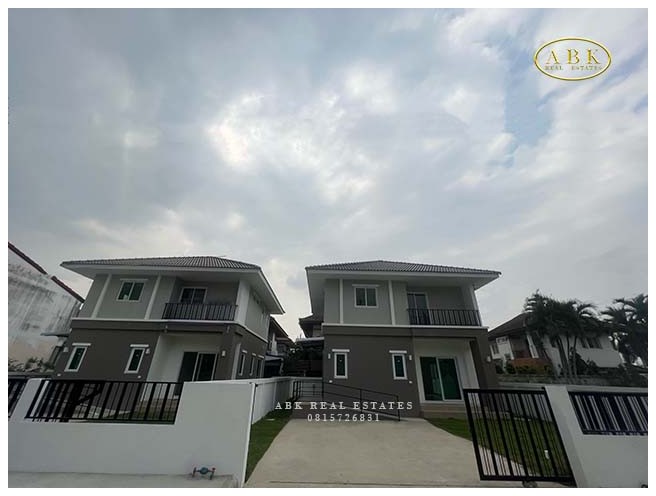 บ้านเดี่ยว สร้างใหม่ ขนาด 57 ตรว พื้นที่ใช้สอย 180 ตรม ใกล้ รพ.ไทรน้อย ราคา 4.29 ล้านบาท