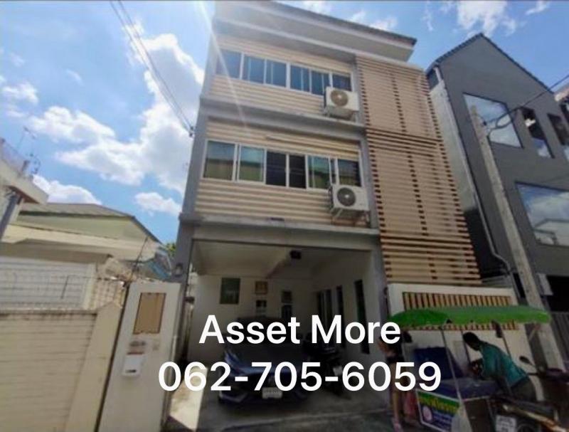 ขายทาวน์โฮม (สภาพดีพร้อมอยู่) ซอยอารีย์สัมพันธ์ใกล้ปากซอย เขตพญาไท สามเสนใน ใกล้บีทีเอสอาการเดินทางสะดวกสบายสามารถ ทะลุออกทางด่วนพระราม6 และปดิพัทธ์ได้  #อินทามระ #สุทธิสาร #อารีย์ #หมอชิต #สวนจตุจักร #พหลโยธิน #วิภาวดีรังสิต  ราคาขาย 14,000,000  /67-AMS-TH0012Details :- ทาวน์โฮม 3 ชั้น (สภาพดีพร้อมอยู่)ใกล้ปากซอย ซอยอารีย์สัมพันธ์ 3 - ขนาดที่ดิน 25ตารางวา  -พื้นที่ใช้สอย 224ตารางเมตร - 4ห้อ