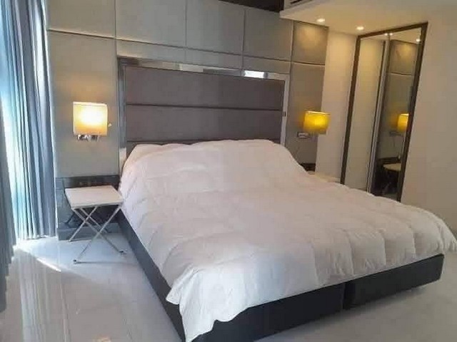 The sky residence   Pratamnak  pool view & Sea view Fully furnished