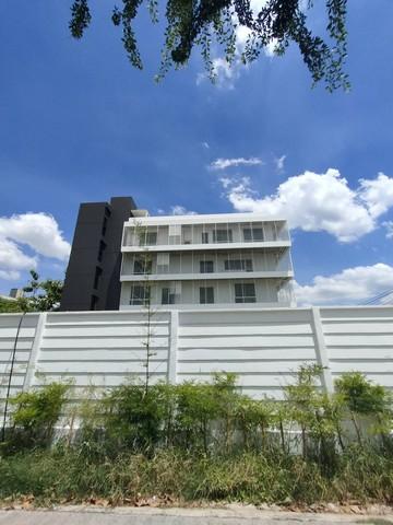 ให้เช่าสำนักงาน 6 ชั้น พื้นที่ 1500 ตรม.พร้อมลิฟท์ ย่านงามวงศ์วาน หลักสี่ ประชาชื่น ซอยชินเขตใกล้การไฟฟ้า สนง.ใหญ่ ใกล้นอร์ธปาร์ค ใกล้มหาวิทยาลัยธุรกิจบัณฑิตย์ เหมาะทำโฮมออฟฟิศ ( สร้างใหม่ )ราคาเช่า 330,000 บาท / เดือน ( สัญญาขั้นต่ำ 3 ปี ประกัน 3 เดือน ล่วงหน้า 1 เดือน ) ( ปล่อยเช่า 100 ตารางวา )ราคาขาย 60,000,000 บาท ( โอนคนละครึ่ง )ที่ตั้ง ถนนงามวงศ์วาน ซอยงามวงศ์วาน 43 แขวงทุ่งสองห้อ�