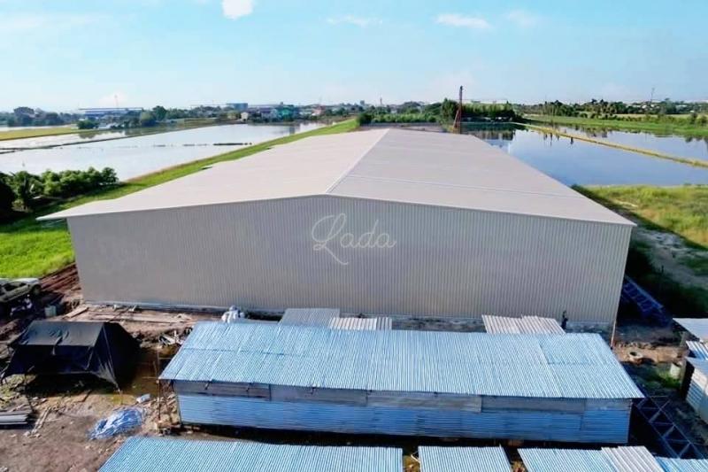 #ให้เช่าโกดังสร้างใหม่ปากเกร็ดนนทบุรี#ให้เช่าโกดังสร้างใหม่✴️พื้นขนาด 875- 2625 ตรม.( พร้อมเข้าอยู่ 9 มค. 68)✴️   มีเพียง 3 หลัง ✴️​บนเนื้อที่ 12 ไร่????​ปากเกร็ด จ.นนทบุรี______________________________✳️รายละเอียด✳️????บนเนื้อที่ 12 ไร่ ????พื้นที่ใช้สอย 875 ตรม. ????พร้อมออฟฟิศ / ห้องน้ำ ????พื้นรับน้ำหนัก 1.3 ตัน/ ตรม. ????เพดานสูง 6 - 11.5 เมตร ????ไฟฟ้า 3 เฟส พร้อมตู้ MDB ????ใกล้ถนนใหญ่ บางบัวทอง-สุพรรณ ????ถนนในโครงการกว้าง