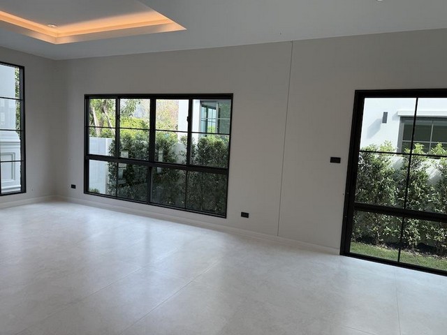 P213 ให้เช่า เศรษฐสิริ บางนา กม.10 Setthasiri Bangna KM.10 สไตล์ Georgian ใกล้ Design Village บางนา รร.นานาชาติ VERSO รร.นานาชาติ ASB