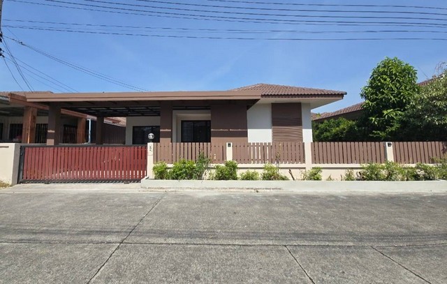 ขายบ้านเดี่ยวชั้นเดียว ตำบลแสนสุข อำเภอเมือง ชลบุรี ขายบ้านเดี่ยวชั้นเดียวเลี่ยงเมืองหนองมน 54 ตารางวา 2 นอน 2 น้ำ 2 จอดรถ น้ำไม่ท่วม