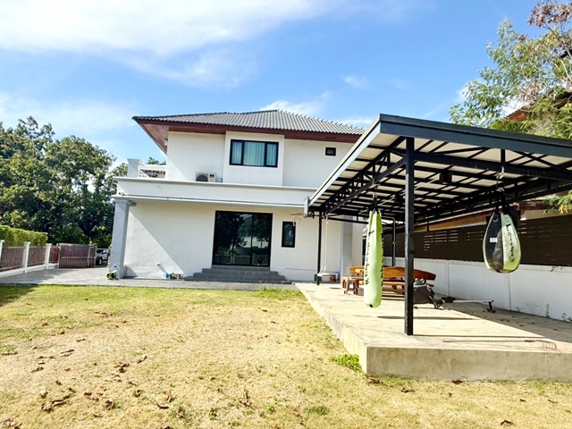 ต้อนรับต่างชาติ คฤหาสน์ ให้เช่า 5นอน เฟอร์ โรงเรียนนานาชาติ RIS รามคำแหง164 เครื่องใช้ไฟฟ้า  6น้ำ 152 ตรว 74,998-84,999 B-M ขาย 19 ล้าน เพอร์เฟคเพลส ตลาดมีนบุรี ตลาดนัดขวัญเรียม โลตัสสุขาภิบาล3 บิ๊กซีwelcomes foreigners. Mansion for rent 5bed RIS International Sch. Ramkhamhaeng 164 fur E-appliances 6bath 152sqwa. 74,998-84,999B-M selling for 19million Perfect Place Minburi Market Kwan Riam Market Lotus Sukhapiban3 Big Cรามคำแหง164 แขวงมีนบุรี เขตมีนบุรี กรุงเทพมหานคร 105105 ห้องนอน6 ห้องน้ำห้องประชุมห้องทานข้าวห้องครัวพื้�