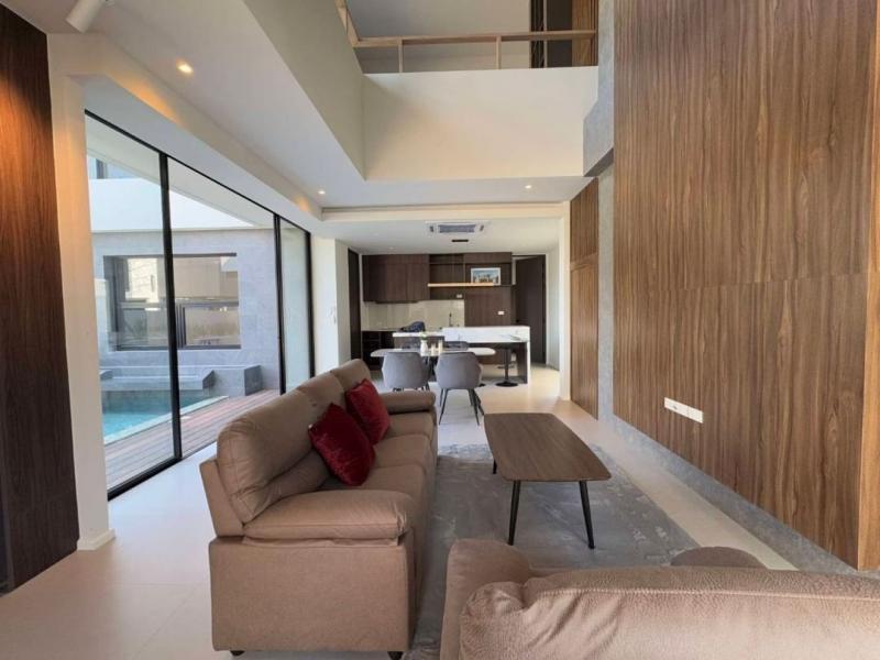 เปิดจองแล้ว! ราคาเริ่มต้น 10.5 ลบ. แม่เหียะ Modern Pool Villa 4 นอน 5 น้ำ มีเพียง 2 หลังเท่านั้น พร้อมเข้าอยู่