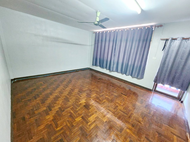 รีใหม่ ให้เช่าทาวโฮมถูกสุด 3ชั้น สะพาน99 เปิดซิง! ใหญ่มาก ประชาชื่น 4-8 ถูกกว่าโกดัง50% สถานีกลางบางซื่อ 1.6 กม. 1แอร์  30ตรว