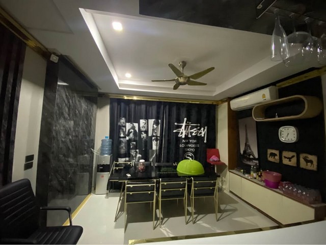 ขายบ้านเดี่ยว2ชั้น  ใกล้สนามบินดอนเมือง ซอย โกสุมรวมใจ เนื้อที่ 120 ตร.ว. มีสระว่ายน้ำ