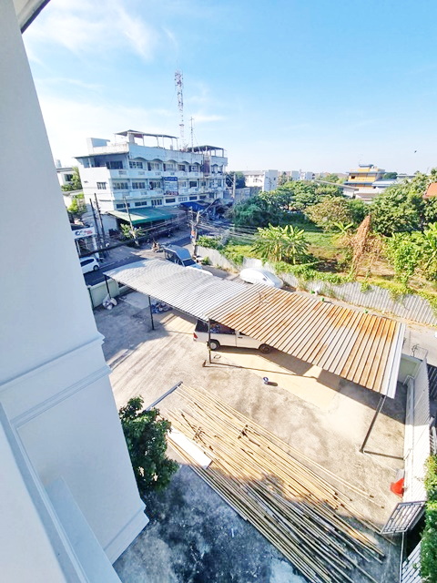 ใหญ่มาก  เกษตรนวมินทร์ 698ม.บ้าน ให้เช่า โฮมออฟฟิศ 3ชั้น 9นอน รร.เลิศหล้า รร.นานาชาตินีวา 1.2 กม.  6น้ำ 101ตรว. นวมินทร์ 109-111  9แอร์