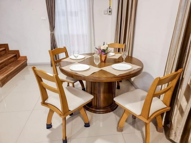 บ้าน 2 ชั้น รีโนเวทใหม่ ทำเลหี หลังมุม โซนสุเทพ