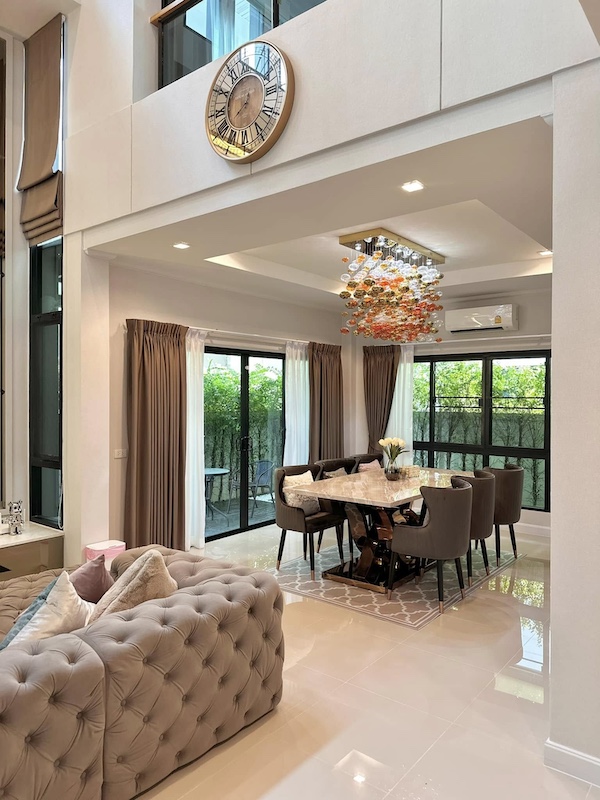 BH3328 ให้เช่าบ้านเดี่ยวสวยหรู แต่งครบ 3ชั้น โครงการหมู่บ้านศุภลัยเอสเซ้นต์-สวนหลวง บ้านพร้อมเข้าอยู่