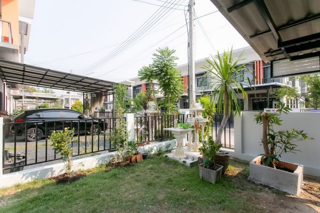 บ้านเดี่ยว 2 ชั้น สไตล์โมเดิร์น โครงการ ปาล์มการ์เด้น4 หางดง