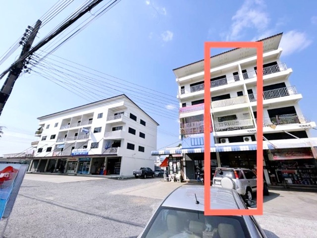 อาคาร4.5 ชั้น ตลาดหนองจอก 1.4 กม.  ม.เทคโนโลยีมหานคร 2.7 กม. หนองจอก รร.เซนต์เทเรซา 200 ม สภาพใหม่ 3นอน 3 น้ำ 18 ตร.ว.210 ตร.ม.2A/C 