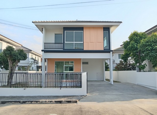 ขายด่วน Inizio ปิ่นเกล้า-วงแหวนบ้านแลนด์แอนด์เฮ้าส์ ตกแต่งใหม่ โครงการร่มรื่นส่วนกลางครบ ทำเลซอยวัดส้มเกลี้ยง เชื่อมต่อพุทธมณฑล, ศาลาธรรมสพน์, ม.มหิดล-ศาลายาราคา 3,790,000 บาทเท่านั้นแถมฟรีปั๊มแท้งค์น้ำอัตโนมัติพื้นที่ 50.2 ตารางวาพื้นที่ใช้สอย 160 ตารางเมตร3 ห้องนอน 2 ห้องน้ำ 2 ที่จอดรถหน้าบ้านหันทางทิศเหนือค่าส่วนกลาง 1,305 บาทต่อเดือนมีรปภ. สวนสาธารณะ สระว่ายน้ำ ฟิตเน�