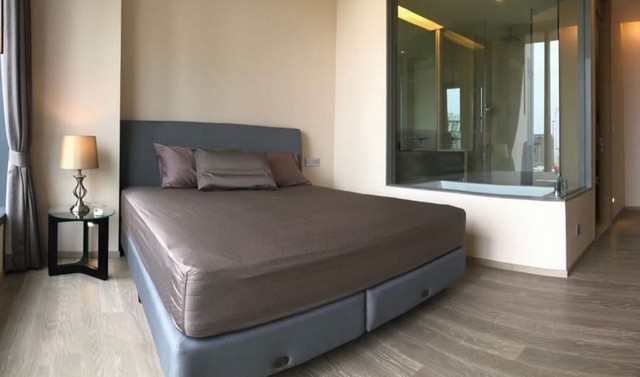 ให้เช่าคอนโด The Esse Asoke (ดิ เอส อโศก) เยื้องตึกแกรมมี่ Luxury Condo for rent